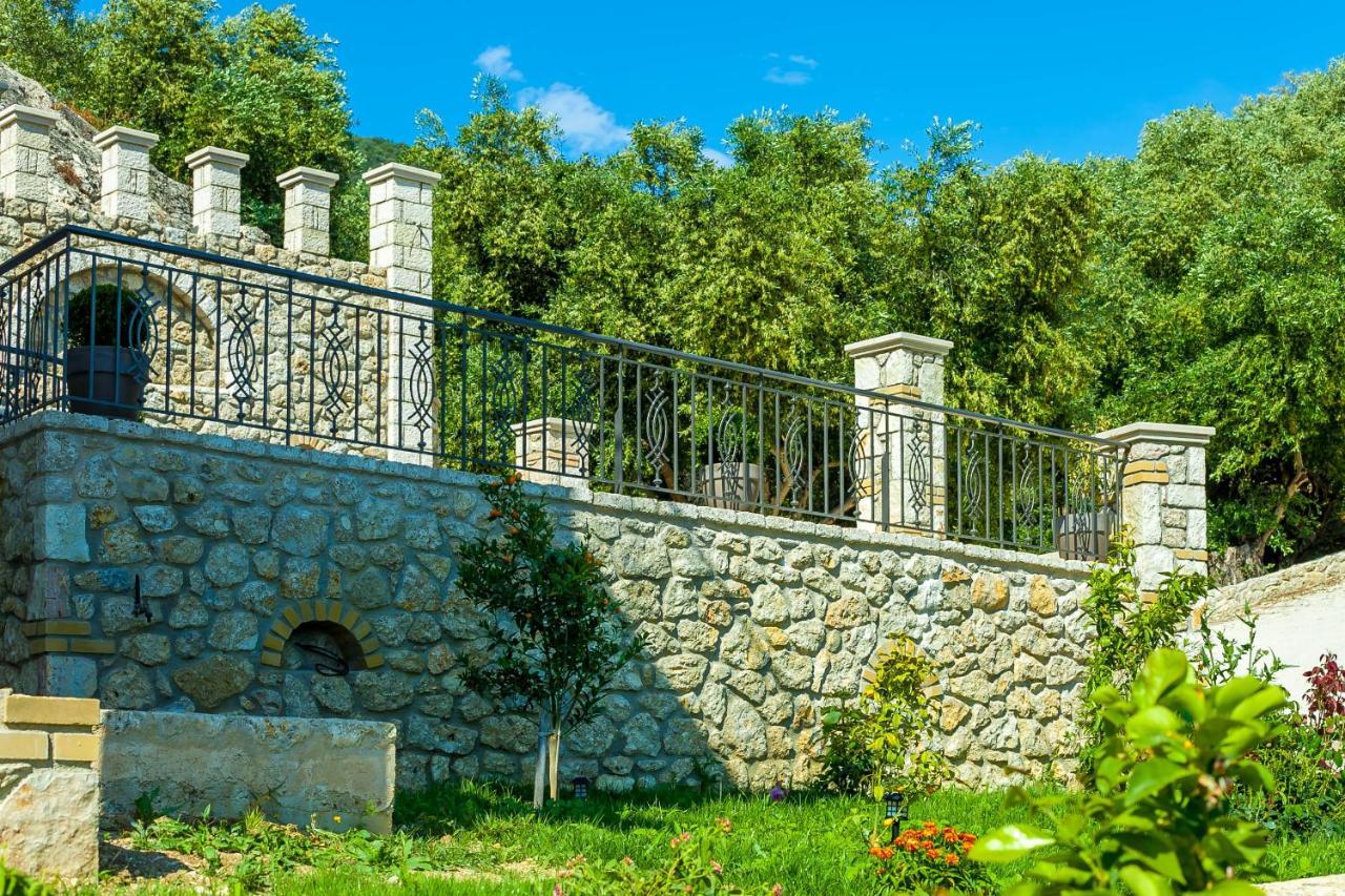 Natura Luxury Suites Párga Exterior foto