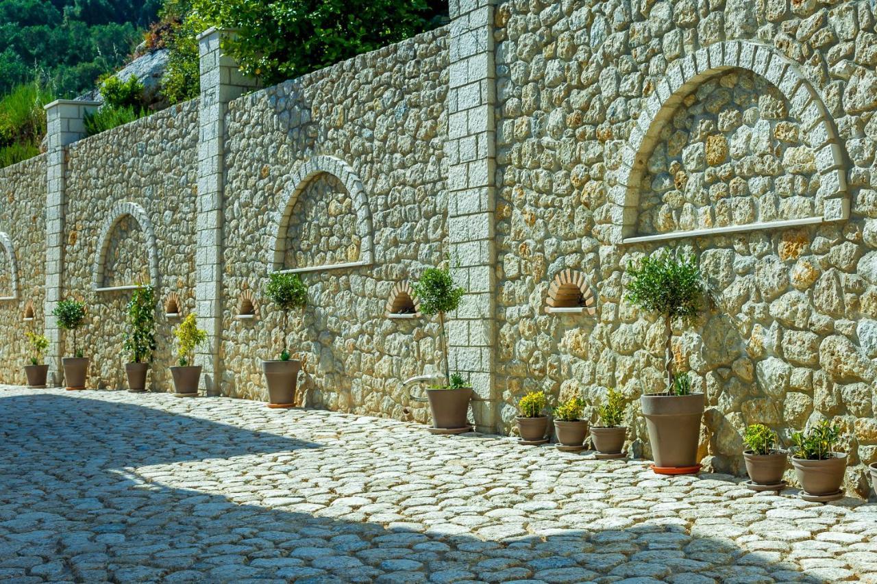 Natura Luxury Suites Párga Exterior foto